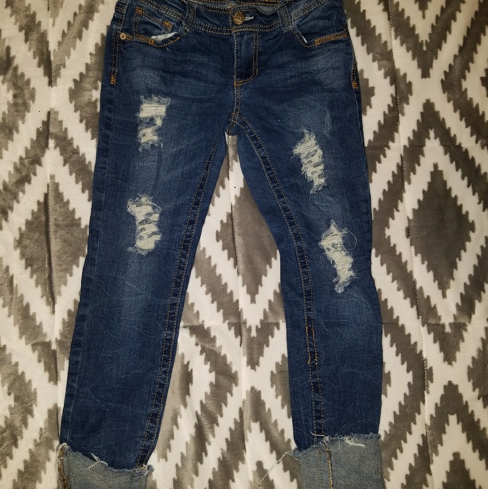 Pre-ripped Jeans